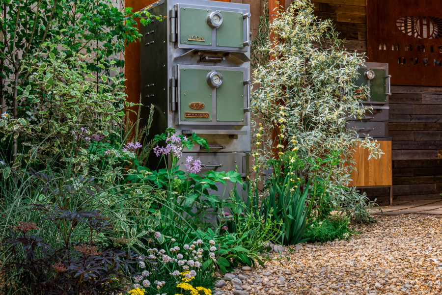 Harrison Ovens Debuts at RHS Chelsea Flower Show 2022